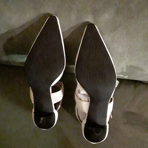 Chadwicks of Boston Size 8 High Heels - Picture 3 of 4